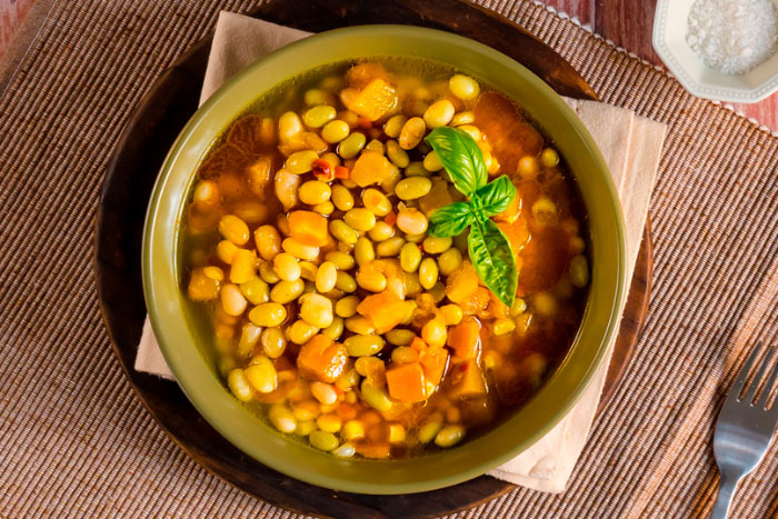 Porotos con Rienda